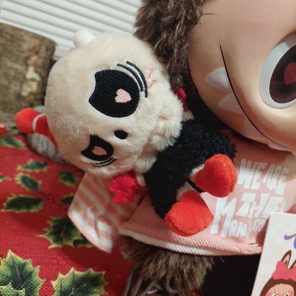 Catch Me The Monsters Cute Plush Doll with Pink Bow - Picture 4 of 8